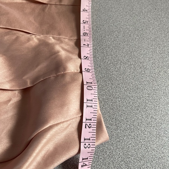 Lulu’s Light Peach Skirt Size Small - Picture 10 of 11